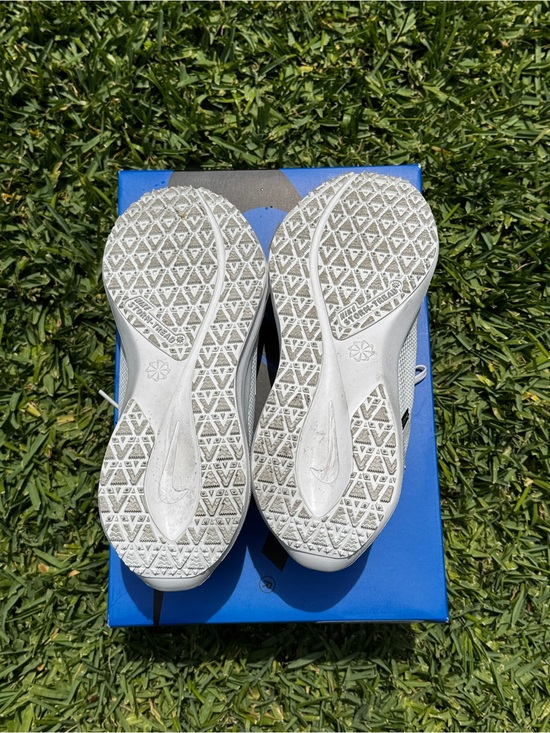 Nike Pegasus 41 GORE-TEX waterproof running shoes - triple white 
(M 9.5 / W 11) main image 7